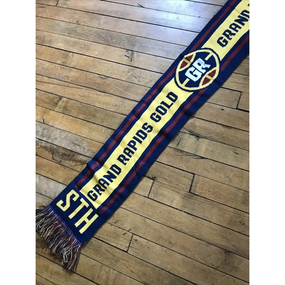 Grand Rapids Gold Scarf‎